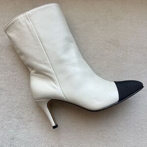 Toral Cream Leather & Black Fabric Cap Pointy Toe Boots Women EU 36 US 6 Chic